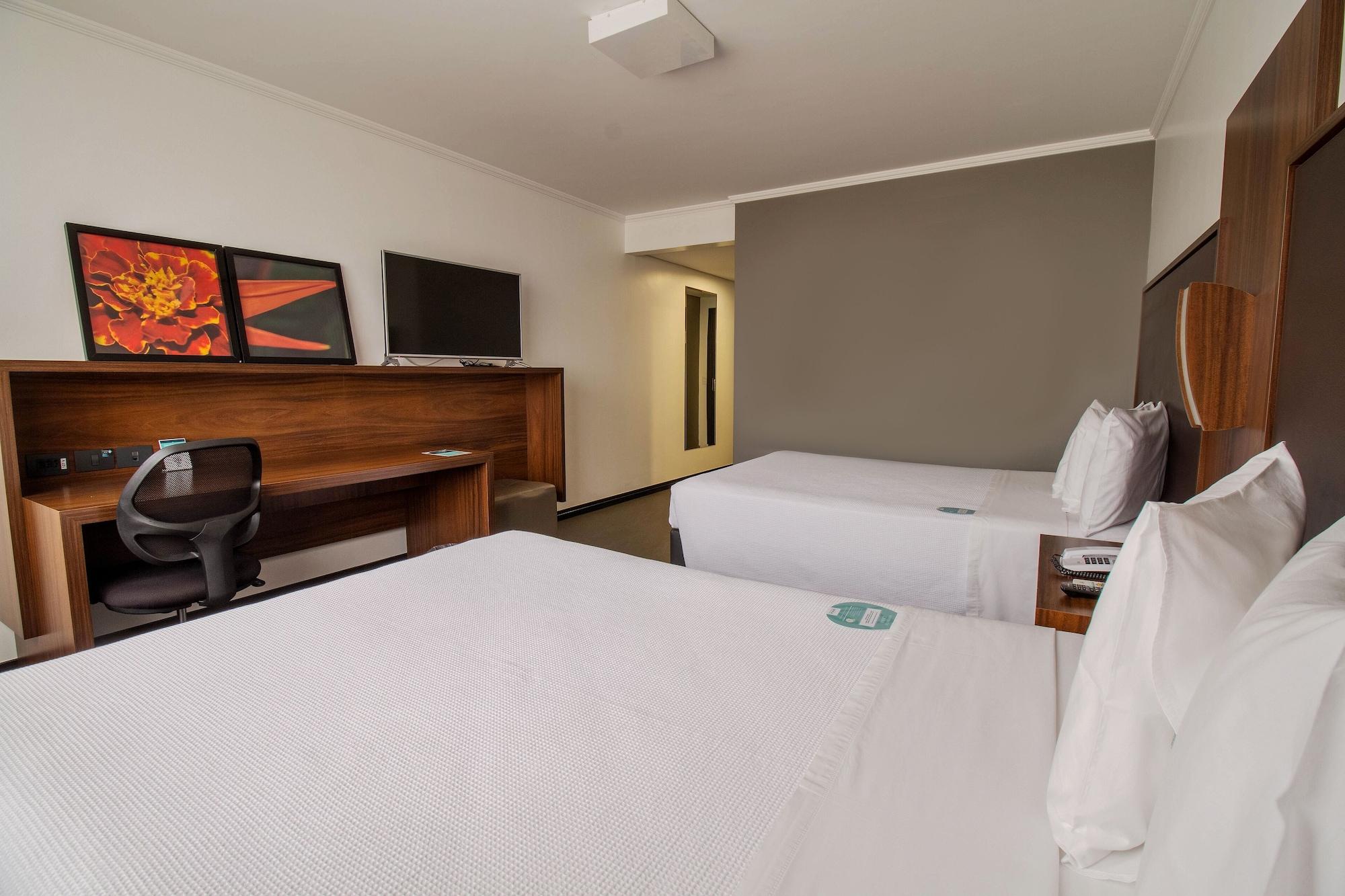 Hotel Deville Business Maringá Extérieur photo