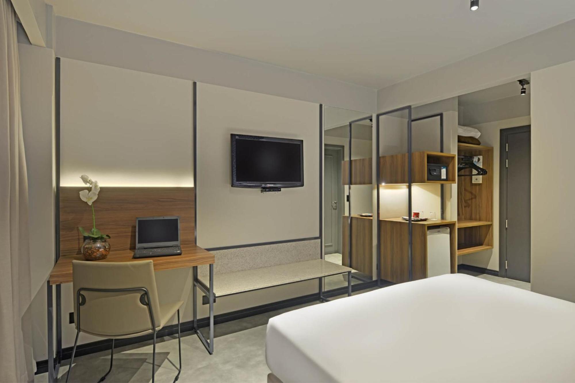 Hotel Deville Business Maringá Extérieur photo