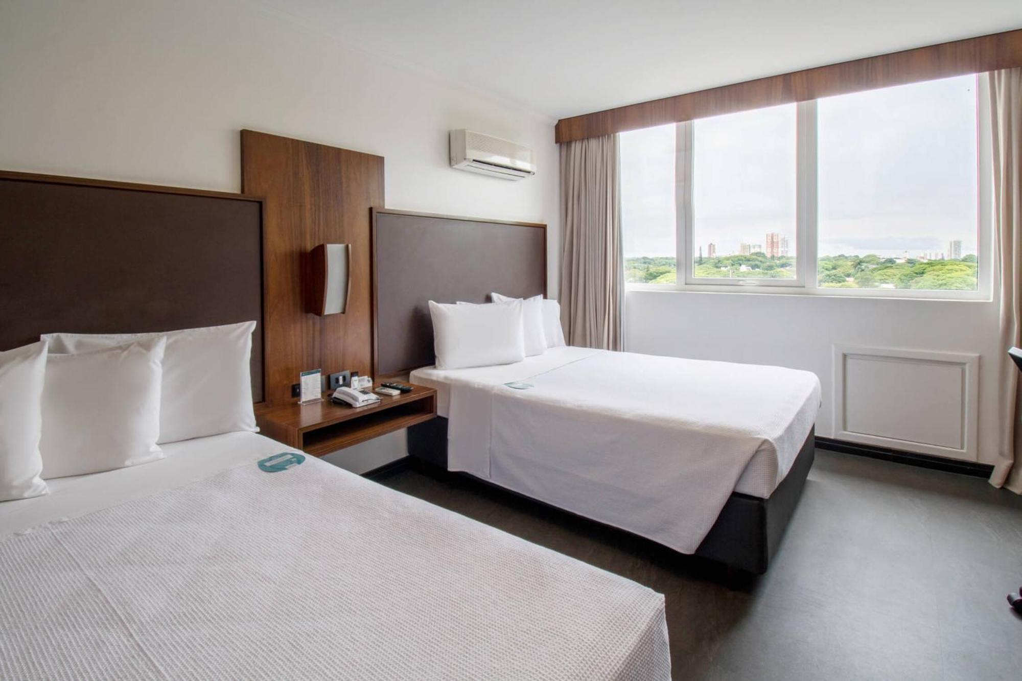 Hotel Deville Business Maringá Extérieur photo